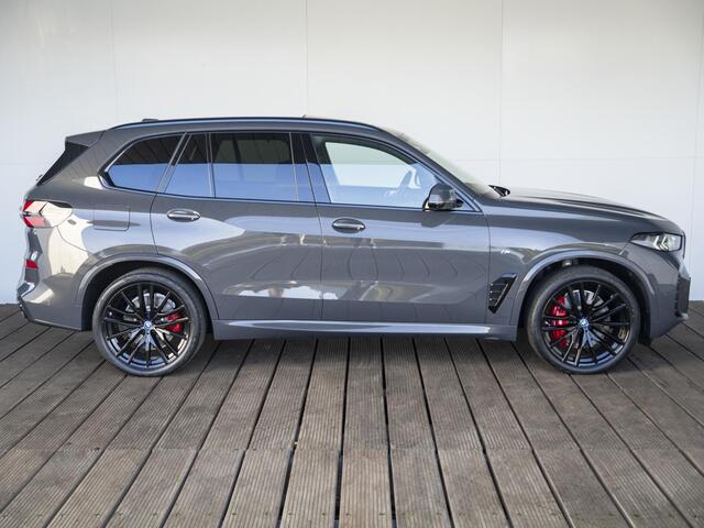 BMW X5 xDrive50e | M Sportpakket Pro | Innovation Pack | Alcantara Hemel | Panoramadak | Harman Kardon | Comfort Access | Soft-Close | Stoelventilatie | Massagefunctie | Trekhaak