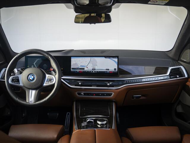BMW X5 xDrive50e | M Sportpakket Pro | Innovation Pack | Alcantara Hemel | Panoramadak | Harman Kardon | Comfort Access | Soft-Close | Stoelventilatie | Massagefunctie | Trekhaak