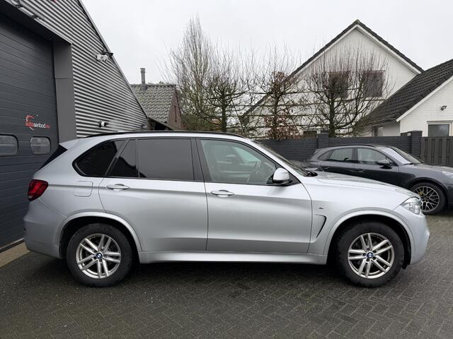 BMW X5 xDrive30d High Executive M-Sport | Panoramadak | Head-Up Display | Camera | Dodehoek Detectie | Elektrische Trekhaak |