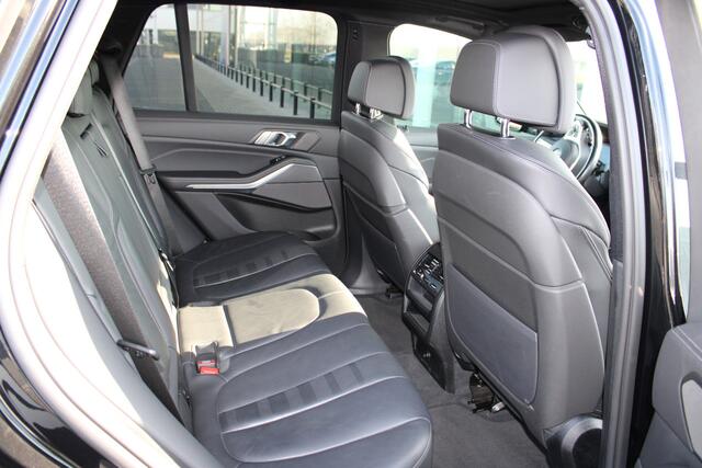 BMW X5 xDrive45e M Sport Automaat / Trekhaak / Panoramadak / Comfortstoelen / Comfort Acces / Head-Up / Laserlight / Harman Kardon