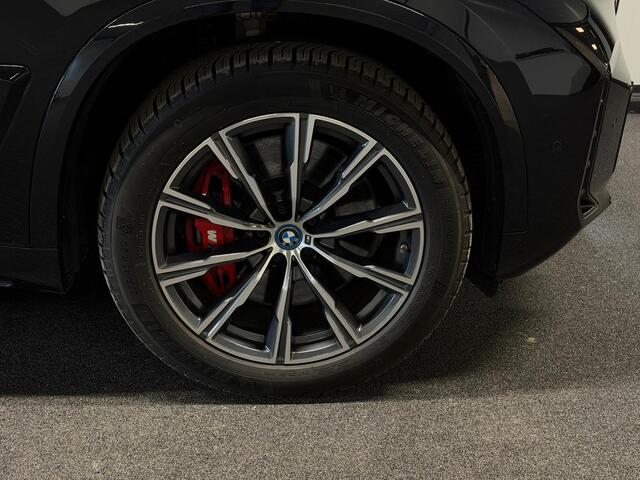 BMW X5 xDrive50e M Sport Pro Trekhaak HUD Iconicglow Shadowline