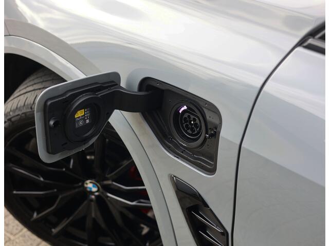 BMW X5 50e xDrive | M Performance - Pano - Trekhaak - HUD