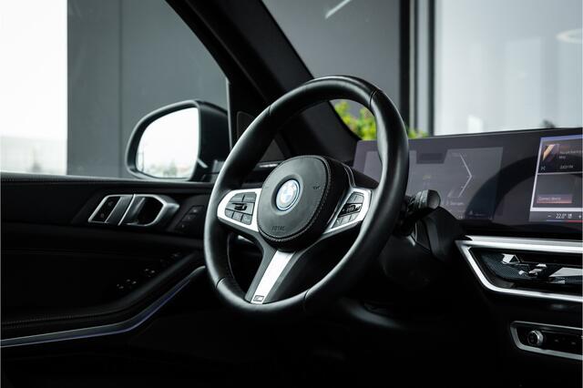 BMW X5 xDrive50e - M Sport | Panorama | H&K | Luchtvering | Memory