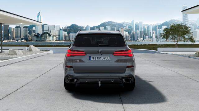 BMW X5 xDrive50e High Executive M Sport Automaat / Panoramadak / Trekhaak / Massagefunctie / Soft-Close / Parking Assistant Professional / Adaptieve LED / Comfort Access