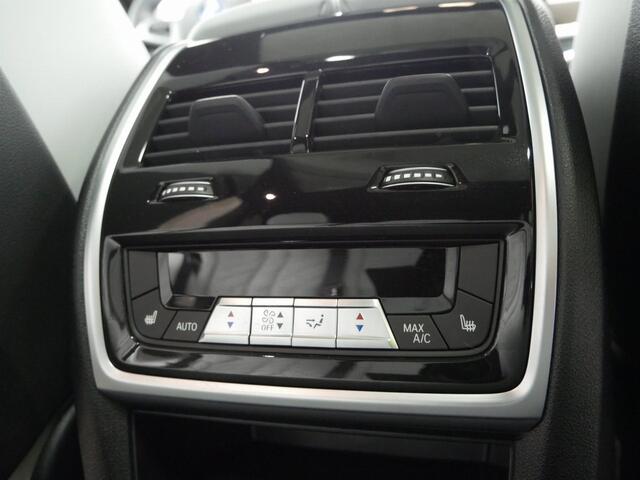 BMW X5 xDrive50e M-Sport | Panorama | Trekhaak | Autobahnassistent | Comfortzetels Harman Kardon | Soft Close