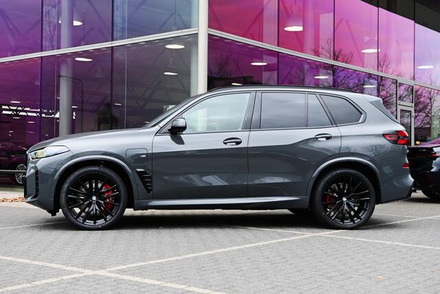 BMW X5 xDrive50e High Executive M Sport Automaat / Panoramadak Sky Lounge / Trekhaak / Massagefunctie / Bowers & Wilkins / Parking Assistant Professional / Soft-Close