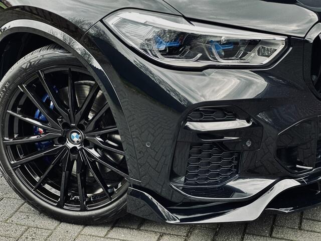 BMW X5 xDrive45e | M-Sport | Dark Label | Beige leer | Massagestoelen | Active steering | Pano | Stoelvent. | Laser | Trekhaak | Incl btw