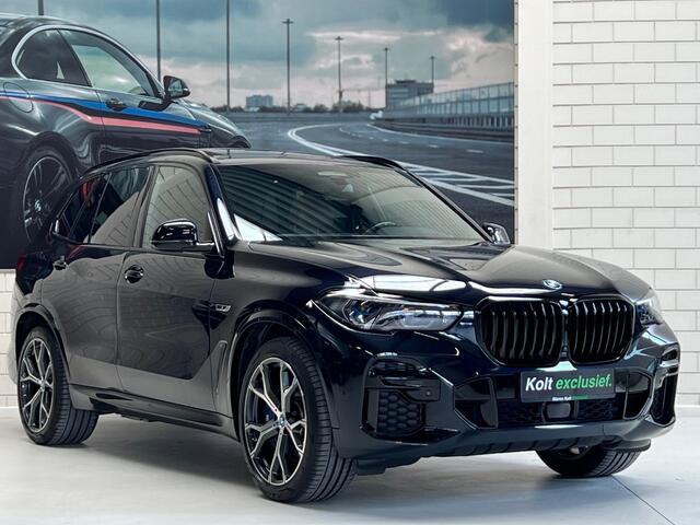 BMW X5 xDrive45e High Executive M-Sport 394 PK Plugin Hybride / Soft Close / Luchtvering / Panoramadak / 21"LM Velgen / Leder Induvidual Sport Int / Laserlicht / Head-Up / Park Assist /Live Cockpit / 1e Eigenaar!