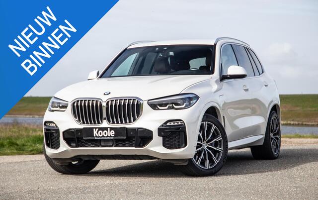 BMW X5 xDrive45e High Executive M PAKKET / BRUIN LEER / DIAMAND POOK / STOEL VERWARMING / CAMERA
