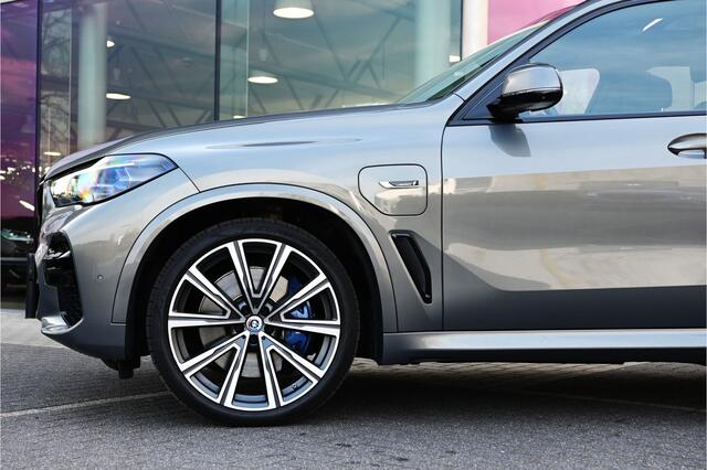 BMW X5 xDrive45e High Executive M Sport Automaat / Panoramadak Sky Lounge / Trekhaak / Comfortstoelen / Laserlight / Bowers & Wilkins / Head-Up / Parking Assistant Plus / Stoelventilatie