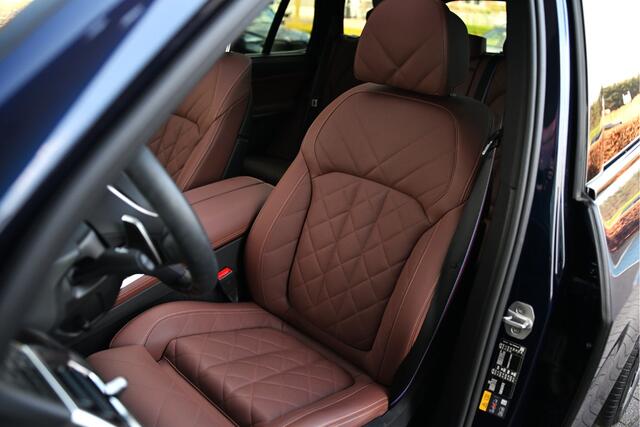 BMW X5 xDrive50e High Executive M Sport Automaat / Trekhaak / Panoramadak / Comfortstoelen / Comfort Access / Harman Kardon / Parking Assistant Professional