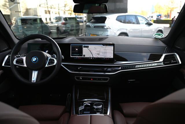 BMW X5 xDrive50e High Executive M Sport Automaat / Trekhaak / Panoramadak / Comfortstoelen / Comfort Access / Harman Kardon / Parking Assistant Professional