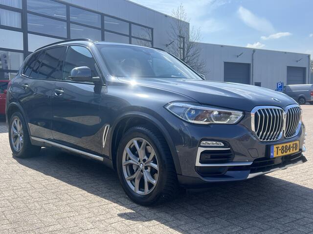 BMW X5 xDrive30d High Executive X-Line Luchtvering Tartufo Individual leder Trekhaak 3500 kg Panoramadak Laser Koplampen Head-Up Display Harman Kardon Audio Rondzicht Camera Vol Opties Lage Kilometerstand