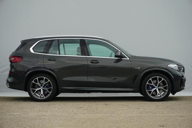 BMW X5 xDrive45e | M Sport | Trekhaak | Schuif-kanteldak | Head-up | Stoelventilatie | Rondomzicht Camera's | Adaptieve Cruise Control met Stop&Go & Stuurhulp | Dodehoek Detectie
