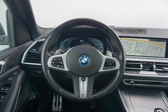 BMW X5 xDrive45e | M Sport | Trekhaak | Schuif-kanteldak | Head-up | Stoelventilatie | Rondomzicht Camera's | Adaptieve Cruise Control met Stop&Go & Stuurhulp | Dodehoek Detectie