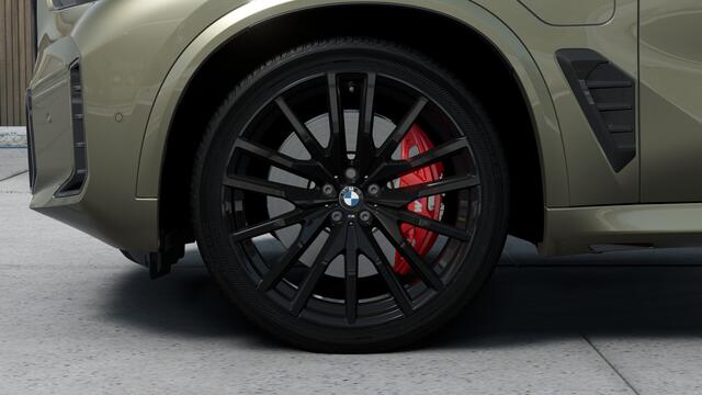 BMW X5 xDrive50e M Sport Automaat / Panoramadak / Trekhaak / Massagefunctie / Soft-Close / Comfortstoelen / Parking Assistant Professional / Active Steering