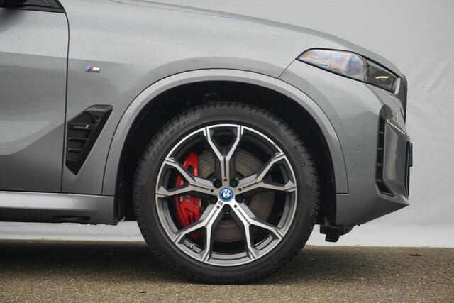 BMW X5 xDrive50e M Sport Pro / Trekhaak / Soft-Close / Comfortstoelen / Driving Assistant Professional / Head-up / Harman Kardon / 21 Inch / Dodehoek detectie