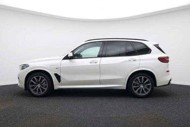 BMW X5 50 e xDrive M Sport Pano l Trekhaak l HUD l 360 l Drive ASSISTAN