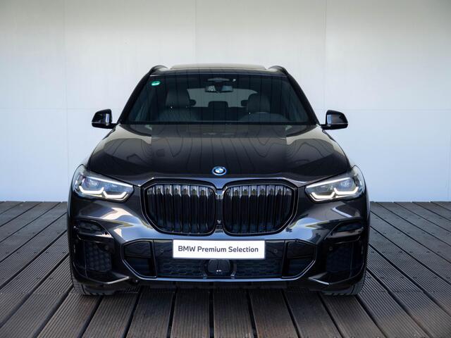 BMW X5 xDrive45e | High Executive | M Sportpakket | Head-Up Display | Harman Kardon | Comfort Access | Sky Lounge | Stoelverwarming | Trekhaak