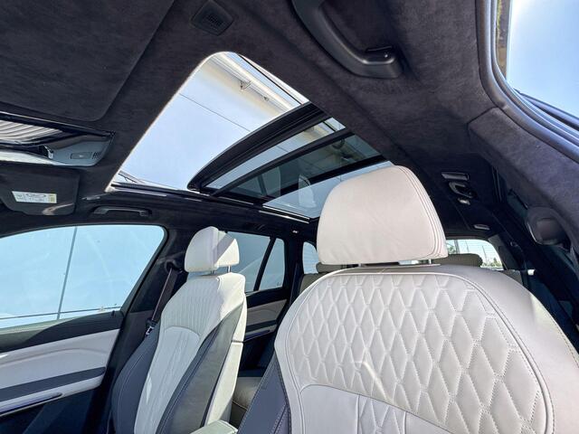 BMW X5 xDrive50e Launch Edition | Trekhaak | M-Sport Pro | Travel Pack | Innovation Pack |