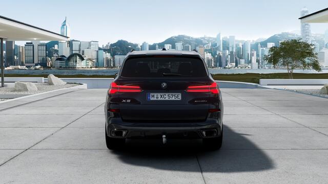 BMW X5 xDrive50e M Sport Automaat / Panoramadak Sky Lounge / Trekhaak / Parking Assistant Professional / Soft-Close / Massagefunctie / Active Steering