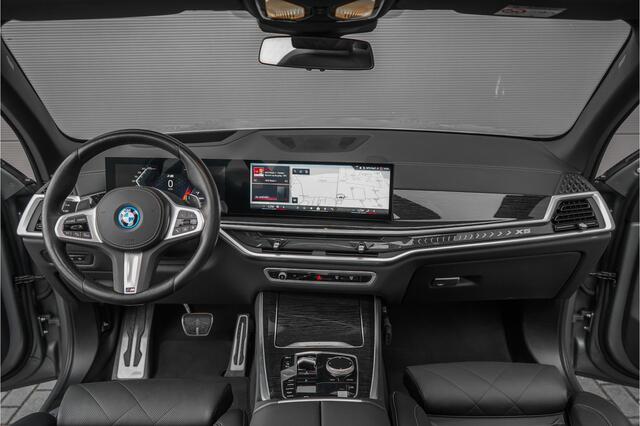 BMW X5 xDrive50e M-Sport Pro Driving Ass Pro Stoelvent H&K Iconic Glow Trekhaak Frozen