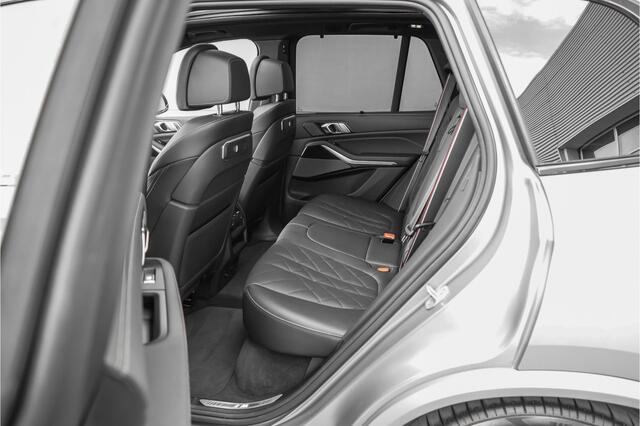 BMW X5 xDrive50e M-Sport Pro Driving Ass Pro Stoelvent H&K Iconic Glow Trekhaak Frozen