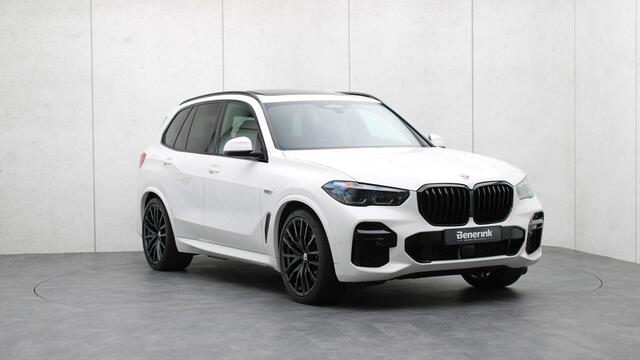 BMW X5 xDrive45e High Executive M-Sport | Head-up | Stoelventilatie | Harman/Kardon | Laserlight | Panoramadak | Trekhaak | Soft-Close