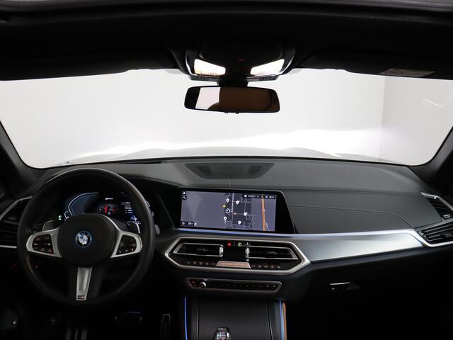 BMW X5 xDrive45e High Executive | Panoramadak Sky Lounge | ACC | Lazer LED | Trekhaak | Luchtvering!