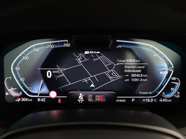 BMW X5 xDrive45e High Executive | Panoramadak Sky Lounge | ACC | Lazer LED | Trekhaak | Luchtvering!