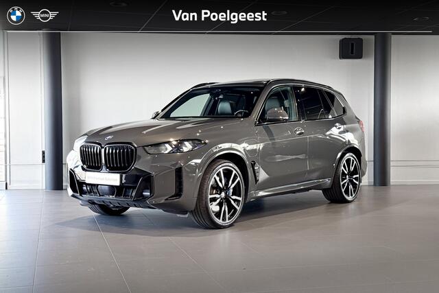 BMW X5 xDrive50e Launch Edition | M Sport Pro | Glazen Panoramadak | Harman Kardon | Stoelventilatie | Soft-close | Trekhaak |