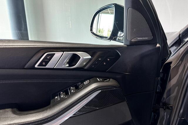 BMW X5 xDrive50e Launch Edition | M Sport Pro | Glazen Panoramadak | Harman Kardon | Stoelventilatie | Soft-close | Trekhaak |