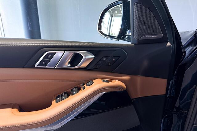 BMW X5 xDrive50e | M Sport Pro | Glazen Panoramadak | Harman Kardon | Stoelventilatie | Soft-close | Trekhaak |