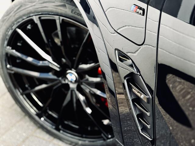 BMW X5 xDrive50e | M-pakket | Spoilerpakket | Panodak | Luchtvering | Trekh | 24 mnd Premium Garantie | Head-Up | Harman Kardon | 360 Camera | Incl. BTW