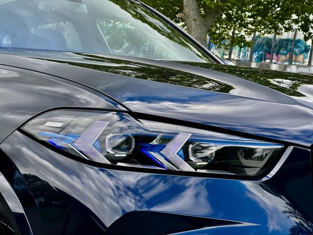BMW X5 xDrive50e | M-pakket | Spoilerpakket | Panodak | Luchtvering | Trekh | 24 mnd Premium Garantie | Head-Up | Harman Kardon | 360 Camera | Incl. BTW