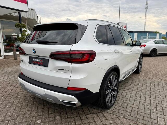 BMW X5 xDrive40i High Executive Pano, Head-up, 360 cam, Memory,Trekhaak,22"icnh, Leder, 28dkm, Zeer compleet!