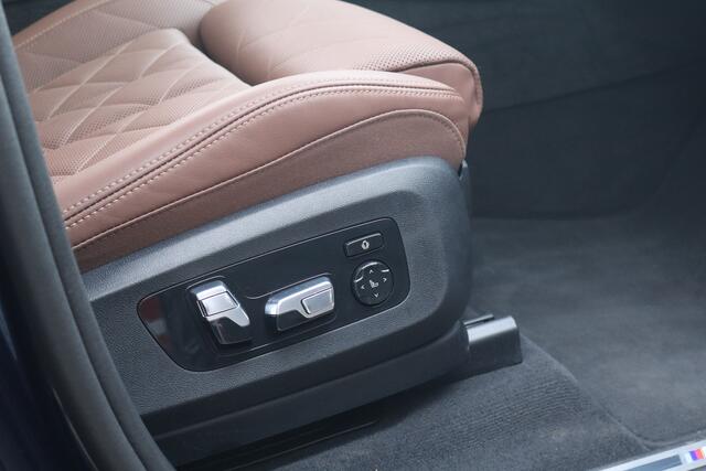 BMW X5 xDrive50e Launch Edition M-Sport Pro Swarovski I Elek.Trek. I DEALER AUTO!!