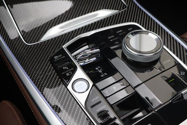 BMW X5 xDrive50e Launch Edition M-Sport Pro Swarovski I Elek.Trek. I DEALER AUTO!!
