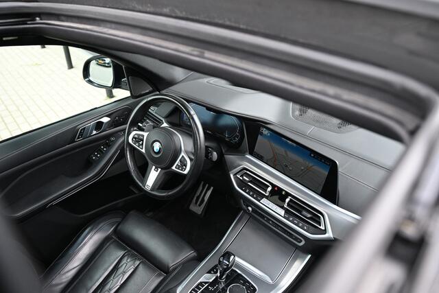 BMW X5 xDrive45e M Sport Automaat / Trekhaak / Panoramadak / Comfort Access / Laserlight / Head-Up / Harman Kardon / Parking Assistant Plus