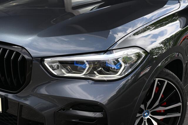 BMW X5 xDrive45e M Sport Automaat / Trekhaak / Panoramadak / Comfortstoelen / Laserlight / Head-Up / Stoelverwarming / Parking Assistant Plus