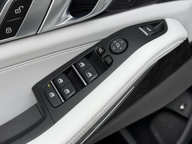 BMW X5 xDrive45e | M-Sport | Panorama | 22" | Trekhaak | Harman/kardon | Co Pilot | Soft-Close