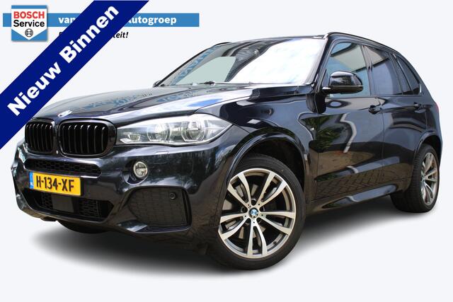 BMW X5 xDrive40d High Executive M-Sport | Panorama dak | Soft close | Head-Up Display | Elektrisch wegklapbare trekhaak | Eletrisch verstelbare stoelen met memory | Harma/Kardon Audiosysteem | Stoelverwarming voor + achter | 360* Camera | Elektrische kofferbakkl