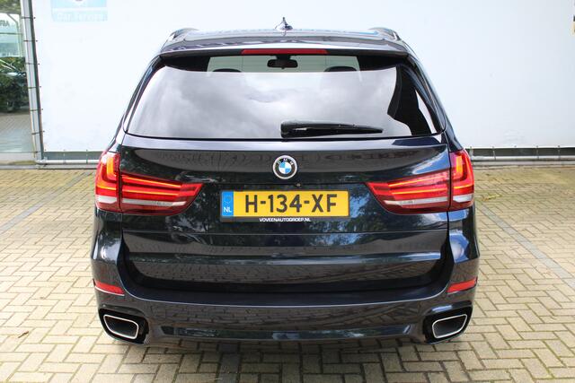 BMW X5 xDrive40d High Executive M-Sport | Panorama dak | Soft close | Head-Up Display | Elektrisch wegklapbare trekhaak | Eletrisch verstelbare stoelen met memory | Harma/Kardon Audiosysteem | Stoelverwarming voor + achter | 360* Camera | Elektrische kofferbakkl