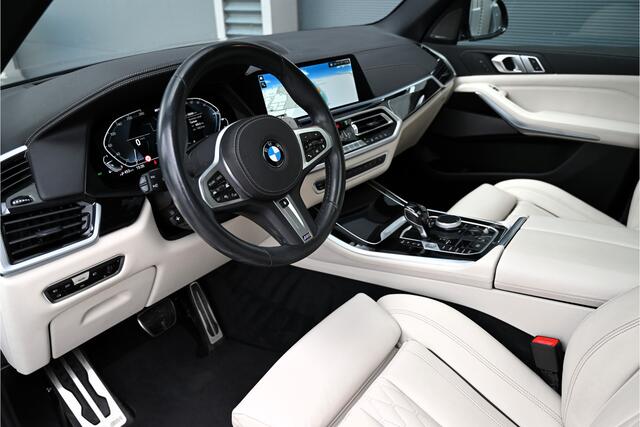 BMW X5 xDrive45e M-SPORT / PANO / INDIVIDUAL / LASER / SOFTCLOSE / HUD / HARMAN KARDON / 360 CAMERA / 22"