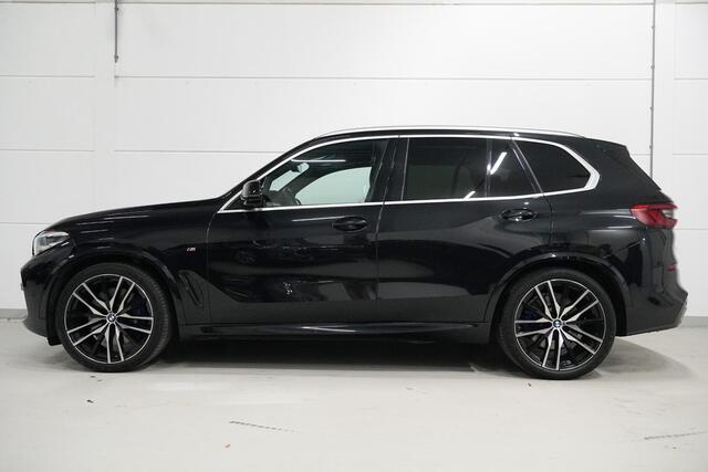 BMW X5 xDrive40i M-Sport | Panoramadak | Meesturende Achteras | Comfort Access