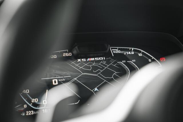 BMW X5 M50I, V8, full option, pano, massage