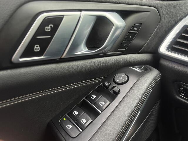 BMW X5 xDrive45e High Executive | 360 Camera | Memory Stoelen | Sfeerverlichting | HUD