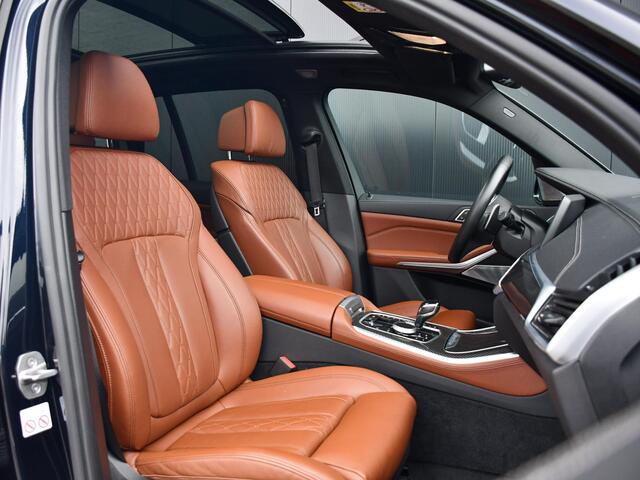 BMW X5 xDrive45e High Executive | M-Sport | Bowers & Wilkins | Achterasbesturing | Trekhaak | Softclose | Adaptive cc | Panoramadak | Comfort seats |