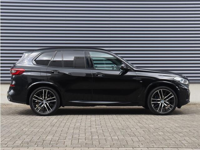 BMW X5 xDrive45e | High Executive | M Sportpakket | Panodak | Head-Up | Driving Assistant Prof. | Harman Kardon | Stoelventilatie | Parking Assistant Plus | 22'' LMV