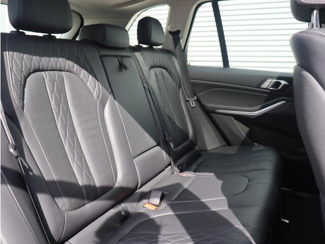 BMW X5 xDrive45e | High Executive | Panodak | Adaptive Cruise Control | Head-Up | Trekhaak | 19'' LMV | Lentevoordeel